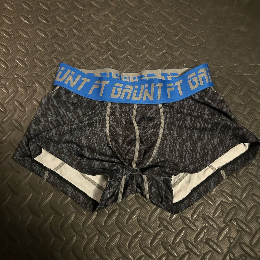 Fort troff trunks